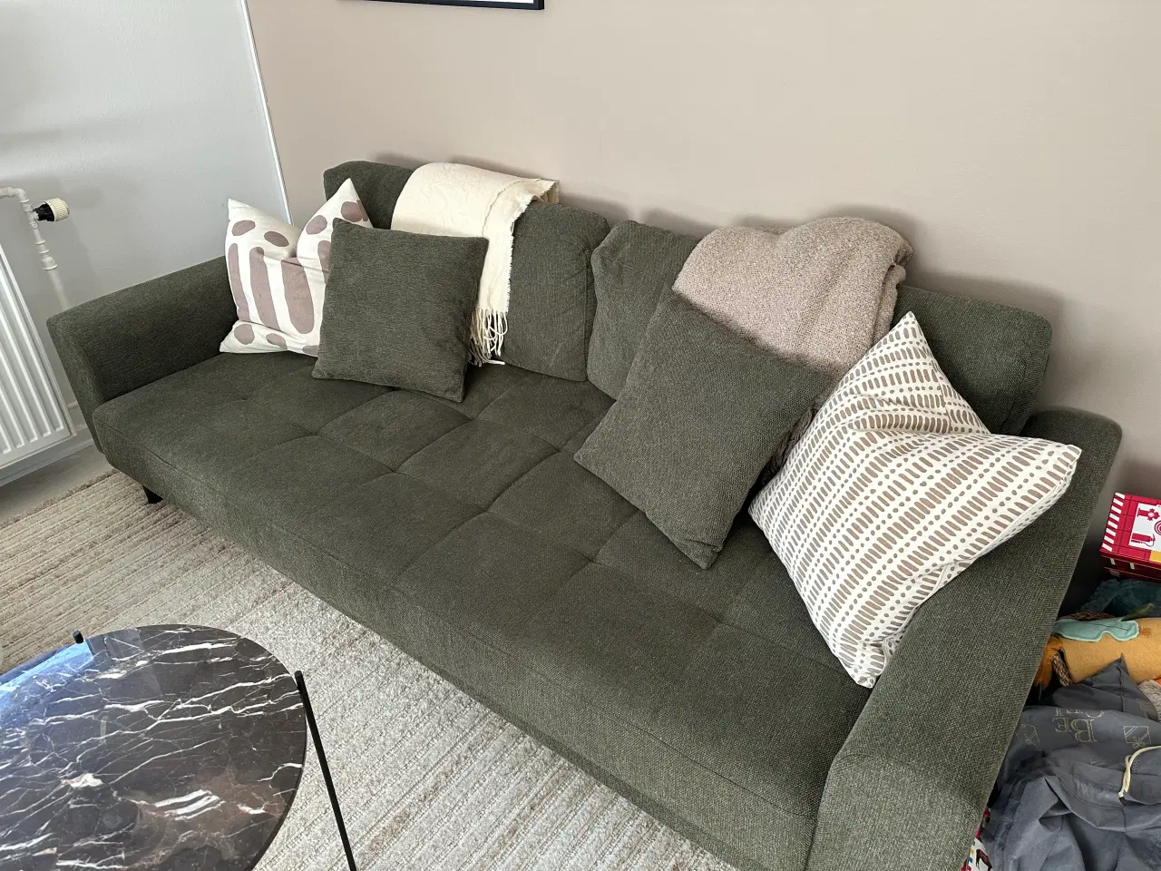 Billede 3 - 3 personers sofa i Olivengrøn