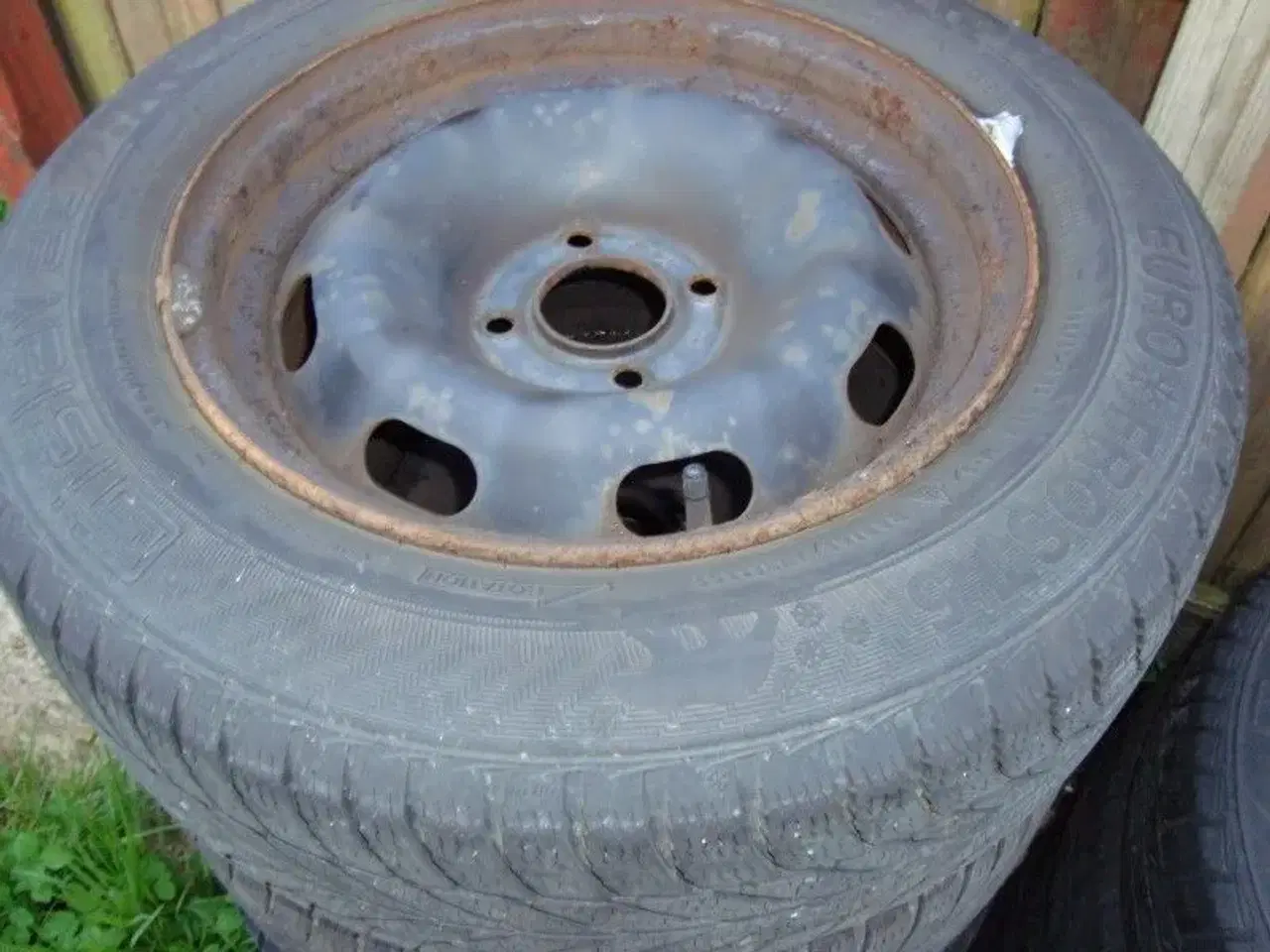 Billede 1 - 4stk stålfælge med dæk til Peugeot 406/307