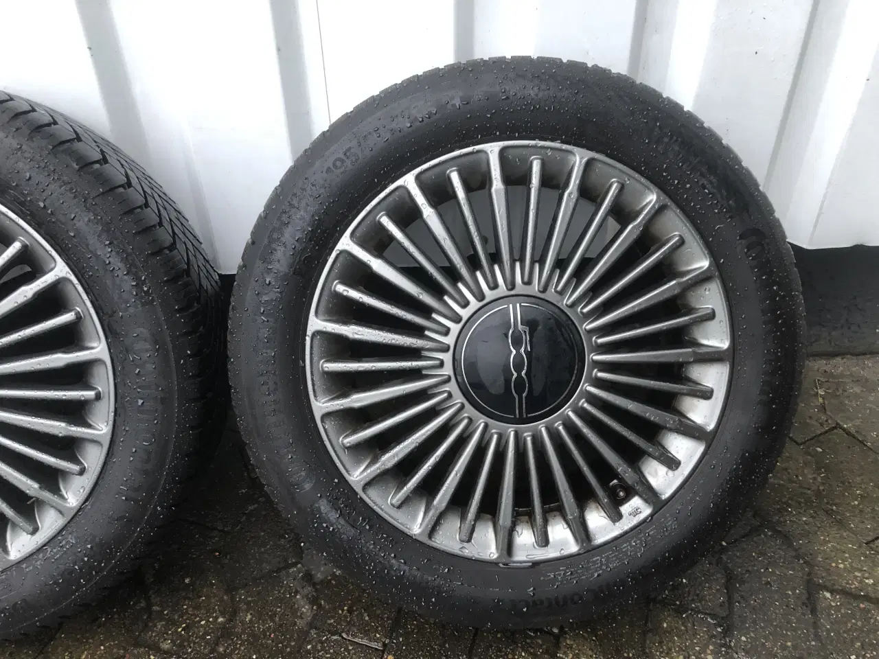 Billede 5 - Originale Fiat 500e fælge & conti helårsdæk 195/55