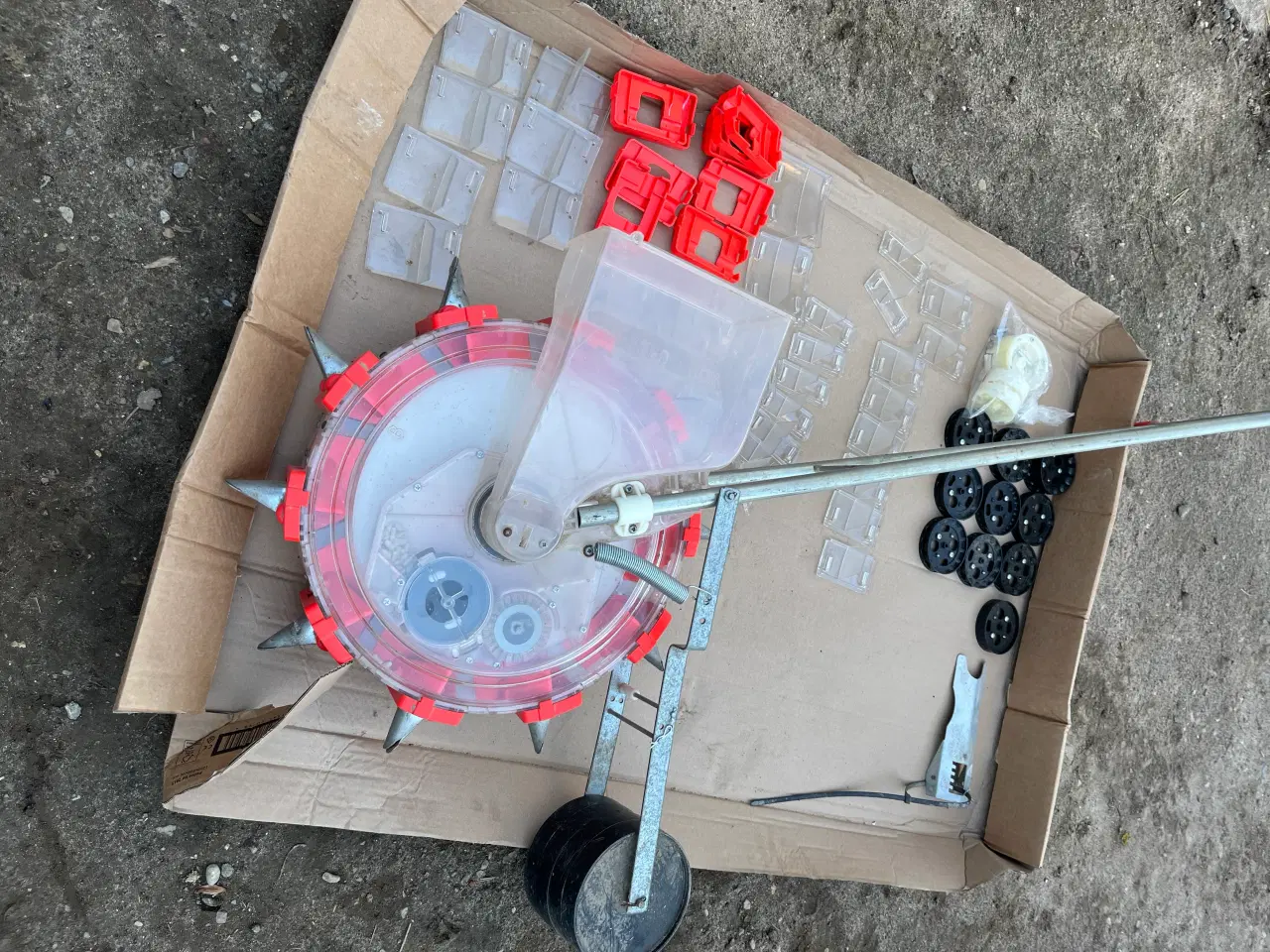 Billede 2 - Håndsåmaskine Poly planter jr.