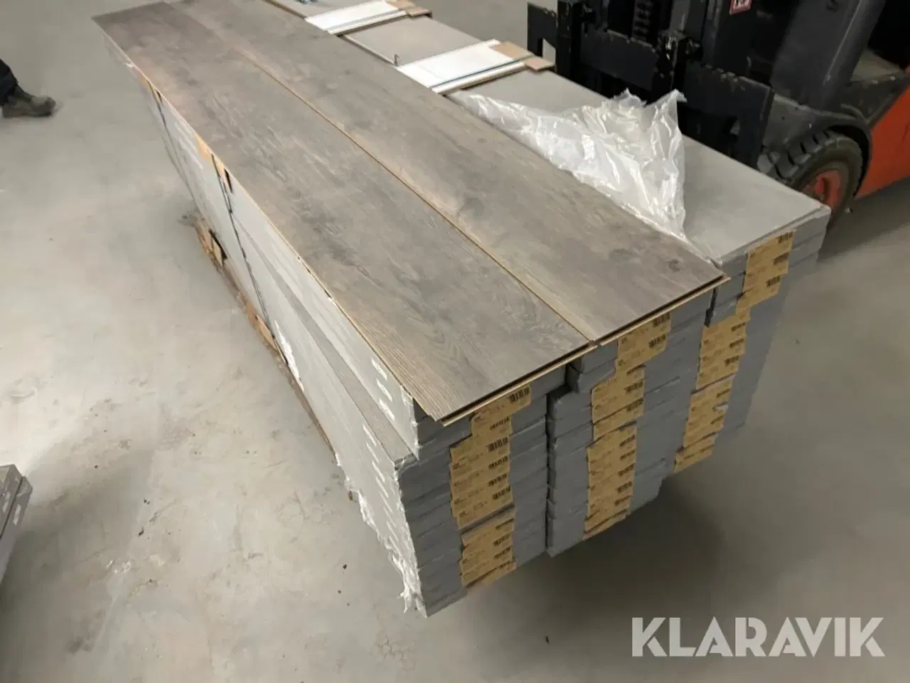 Billede 4 - Laminat gulv HARO Oak Bergamo Carbon 104 m2