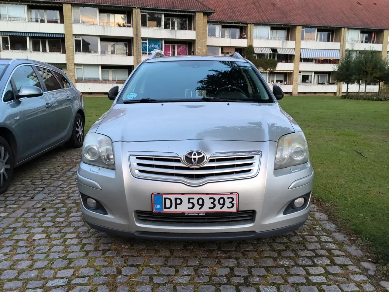 Billede 2 - Toyota Avensis 1,8 VVT-i Sol stc.