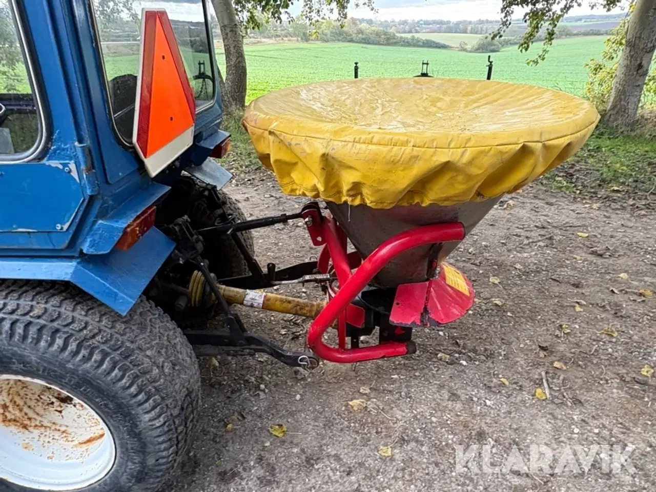 Billede 9 - Kompakttraktor Iseki TX2160 med kost og saltspreder