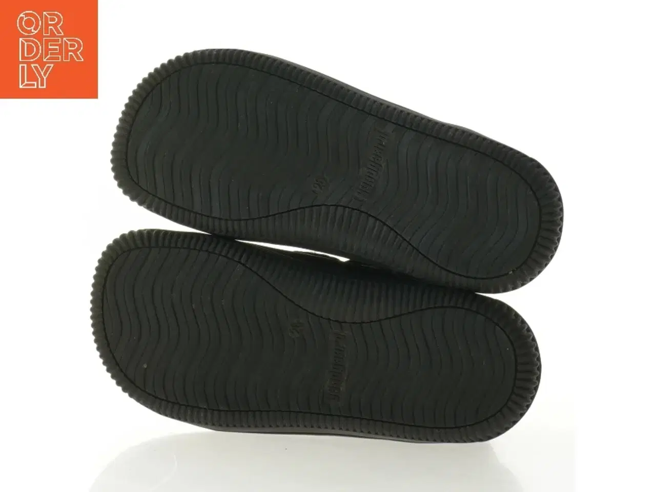 Billede 5 - Sorte børnesko med velcro fra Bundgaard (str. 26)