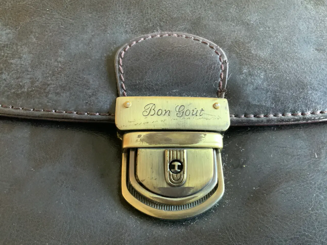 Billede 4 - Nyere Sort læder mappe ca. 30x43 cm.