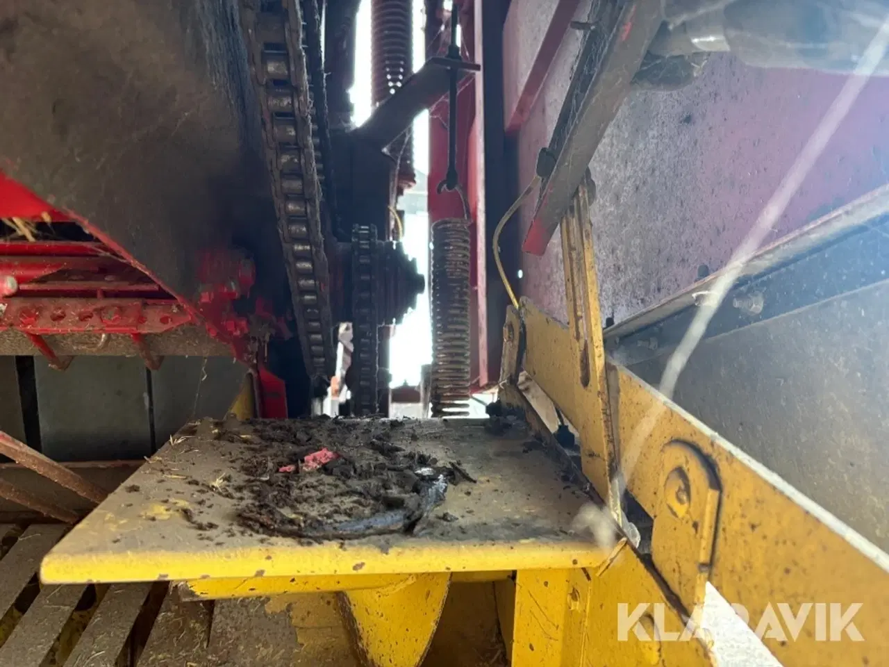 Billede 8 - Rundballepresser New Holland 654