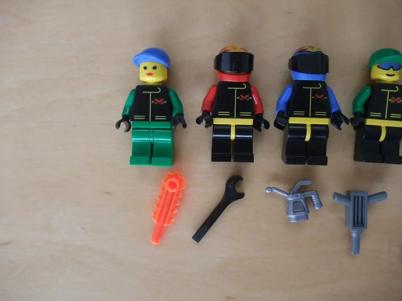 Billede 2 - Lego Extreme Team Figurer