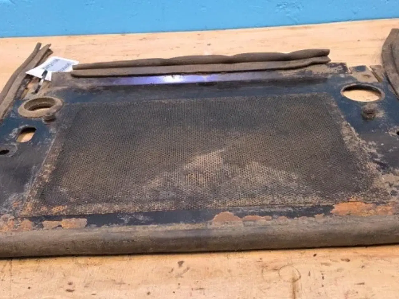 Billede 16 - Massey Ferguson 6290 Battery Holder 3783915M1