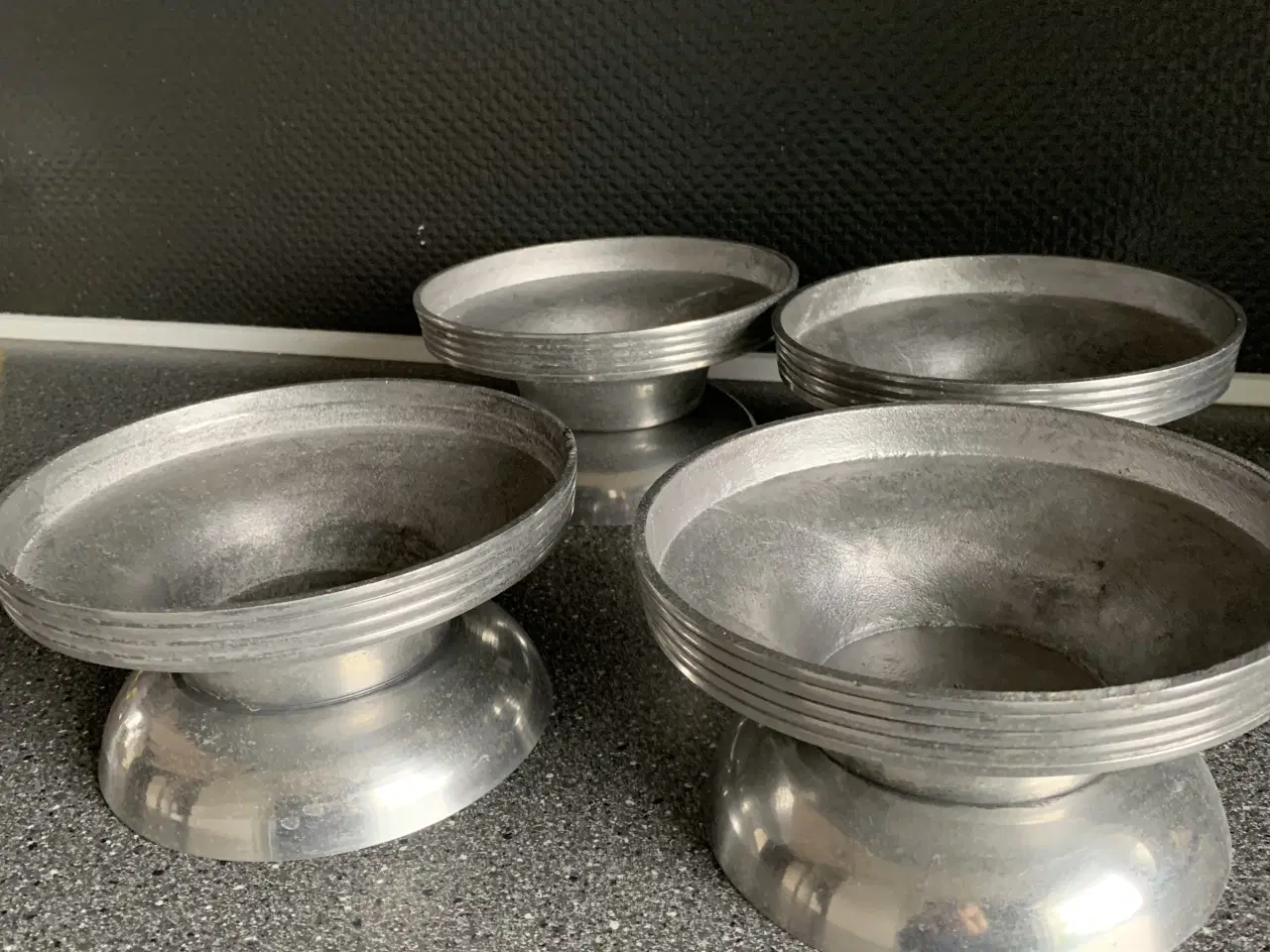 Billede 2 - Fad til lys/deko 4 stk