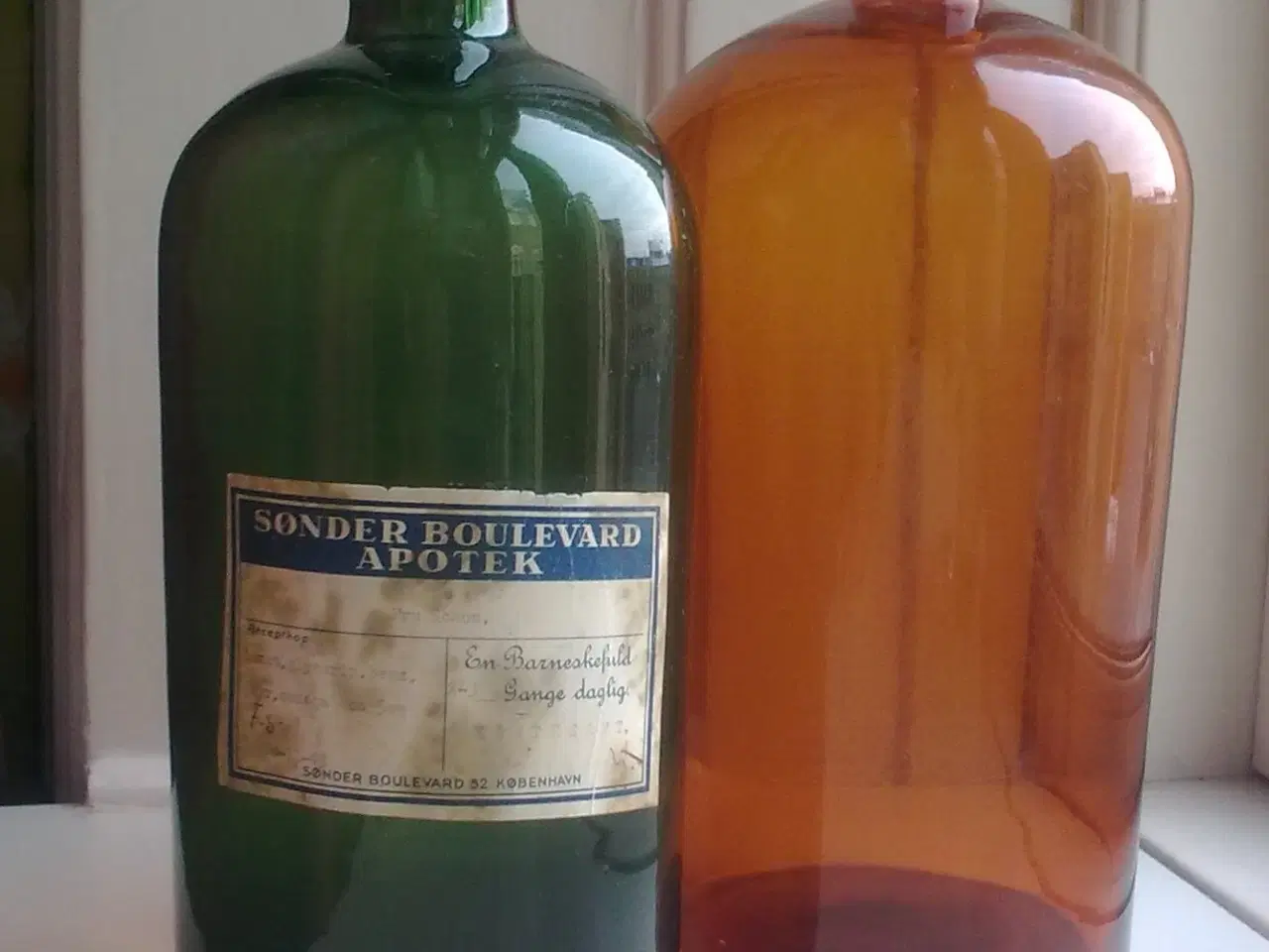 Billede 11 - Medicin glas m glaslåg HÅNDLAVET gul pilleglas