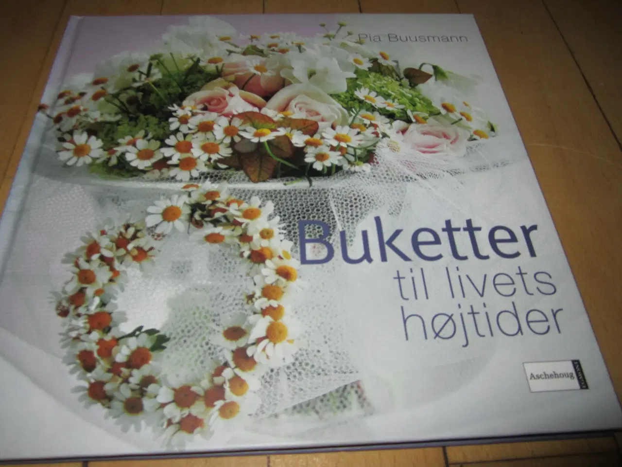 Billede 1 - BUKETTER til livets HØJTIDER.