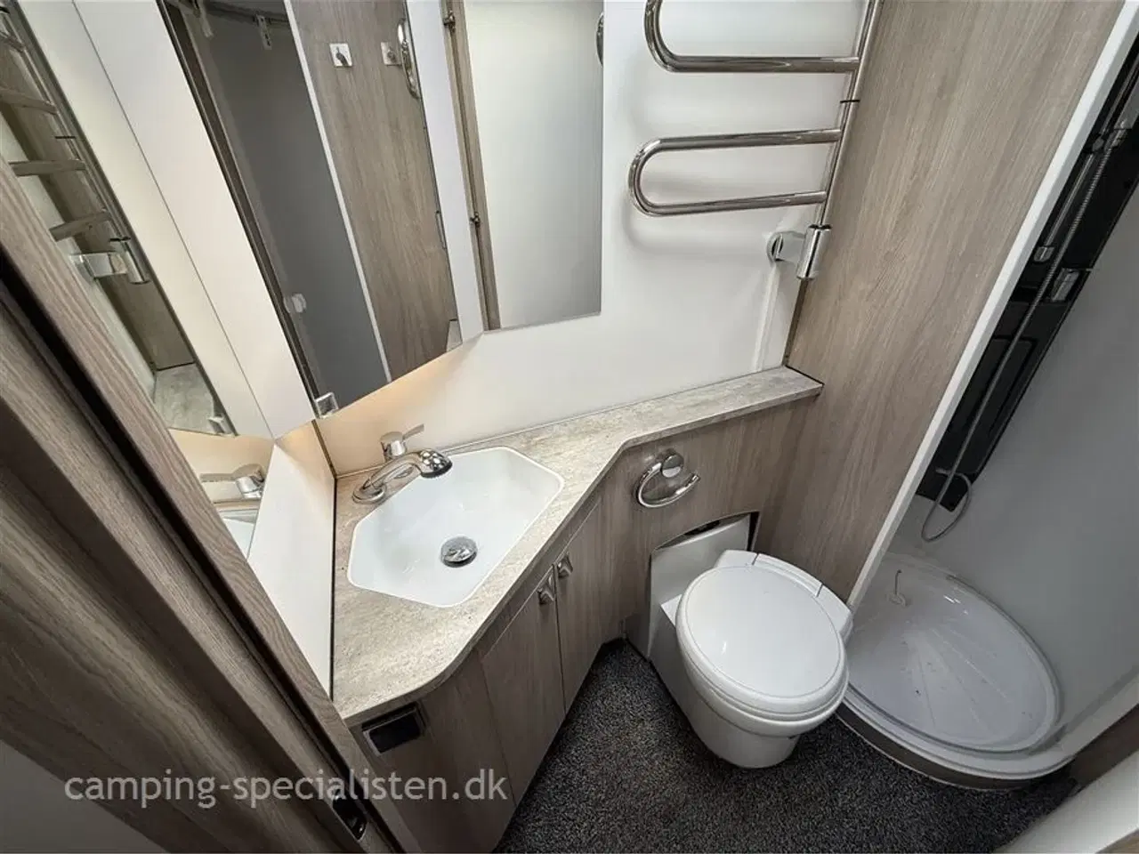 Billede 16 - 2023 - Kabe Royal 600 CXL DXL   Pæn og meget velholdt luksus campingvogn - Kabe Royal 600 CXL DXL fra 2023 - Kan nu opleves hos Camping-Specialisten