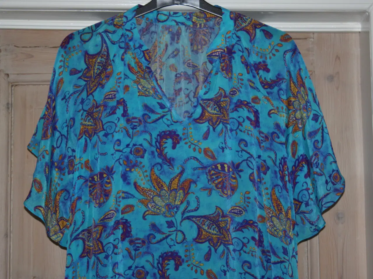Billede 2 - Silk crepe bluse str. L 80% silke 20% viscose