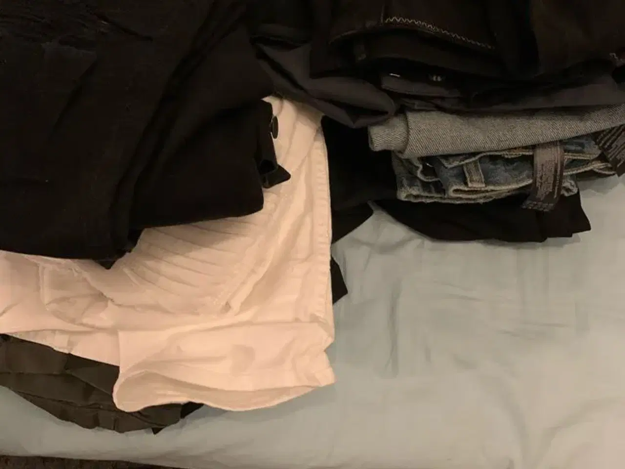 Billede 1 - 11 par bukser fra forskellige mærker