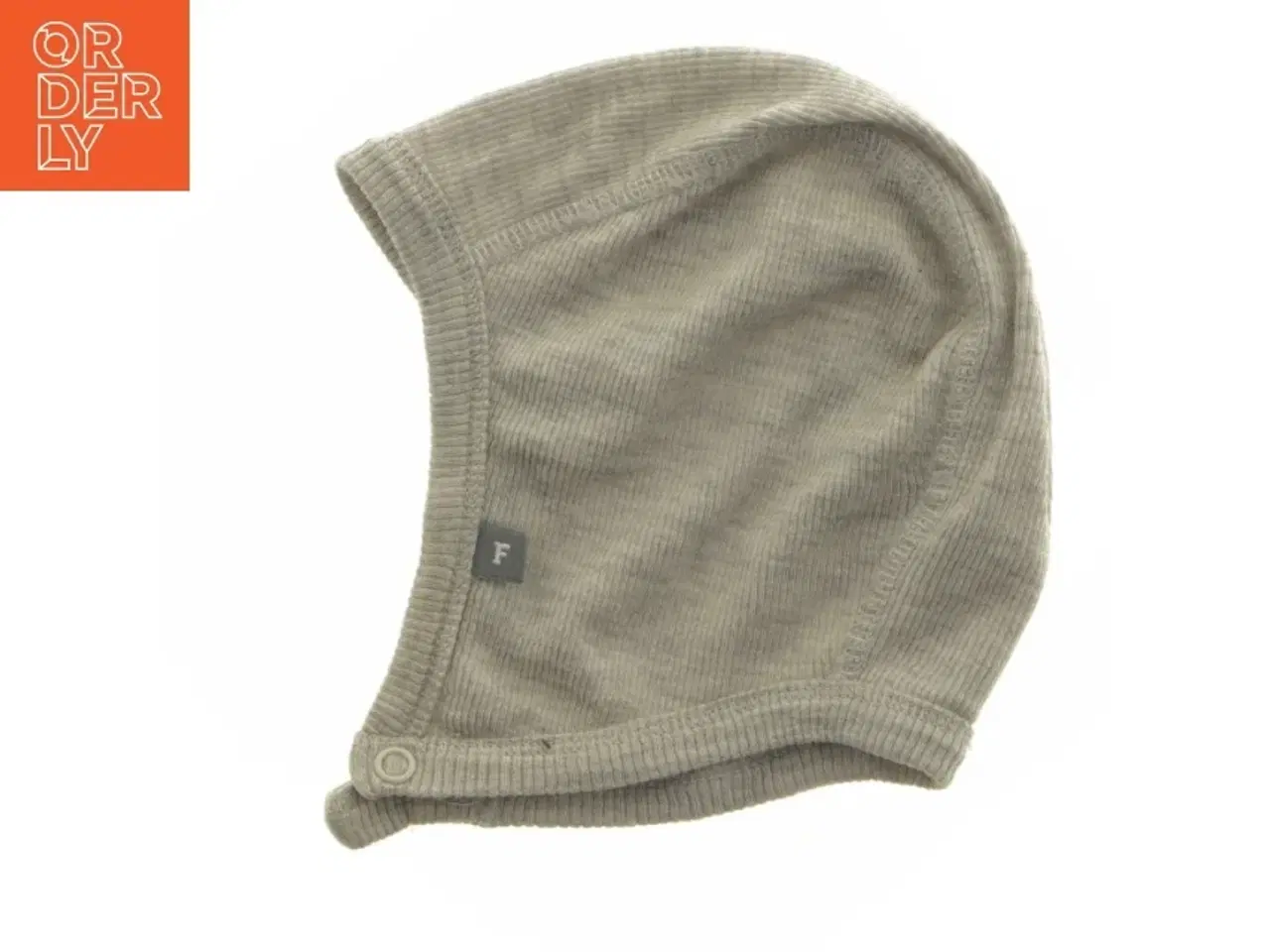 Billede 1 - Strikket hue med knapper fra Friends (str. 86 til 92 cm)