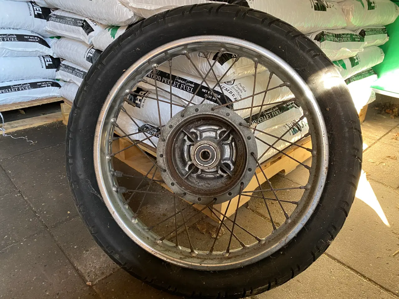 Billede 1 - Kawasaki baghjuls fælg 