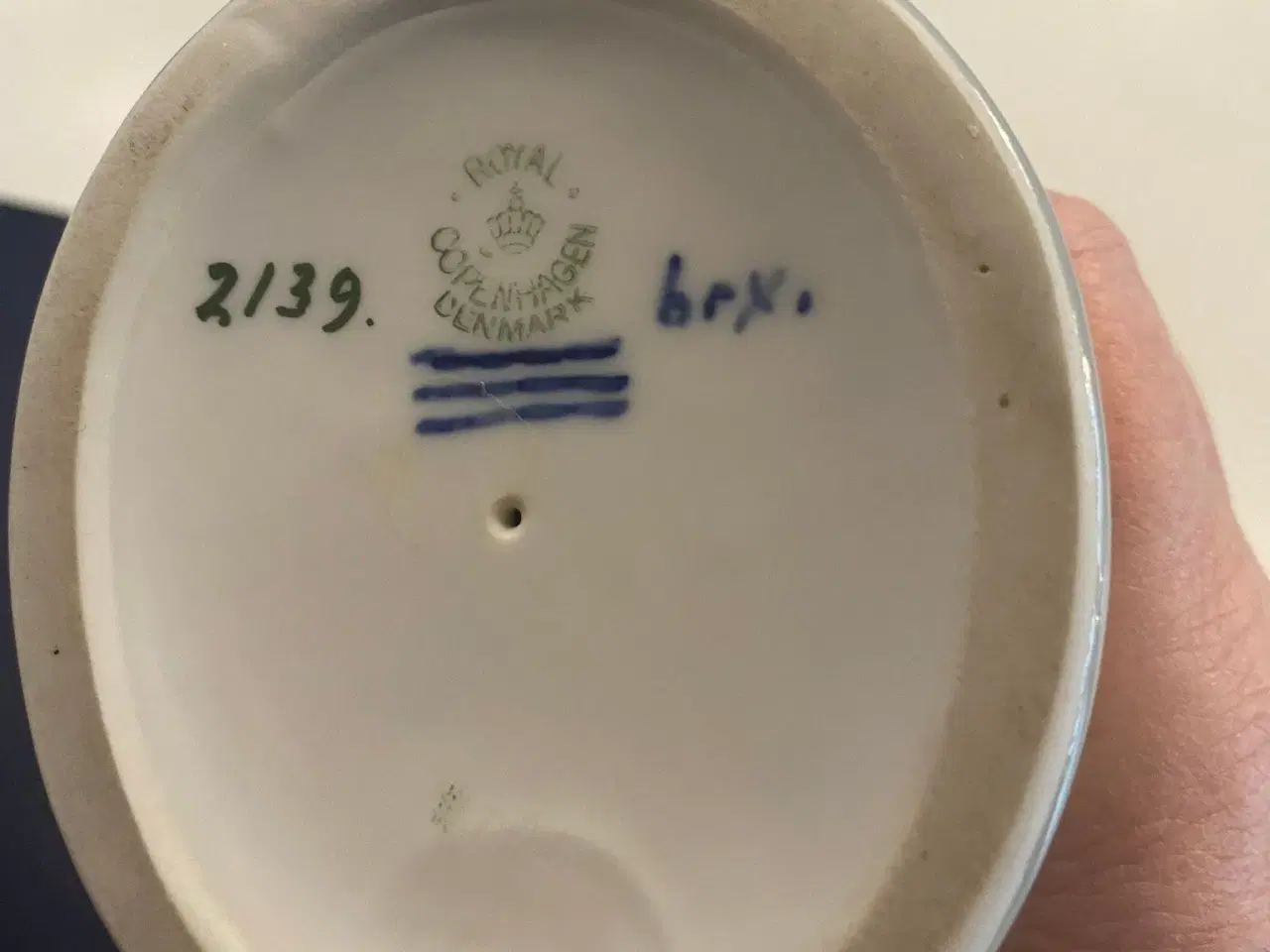 Billede 4 - Royal Copenhagen figur, Gåsetyven, drengen m gæs