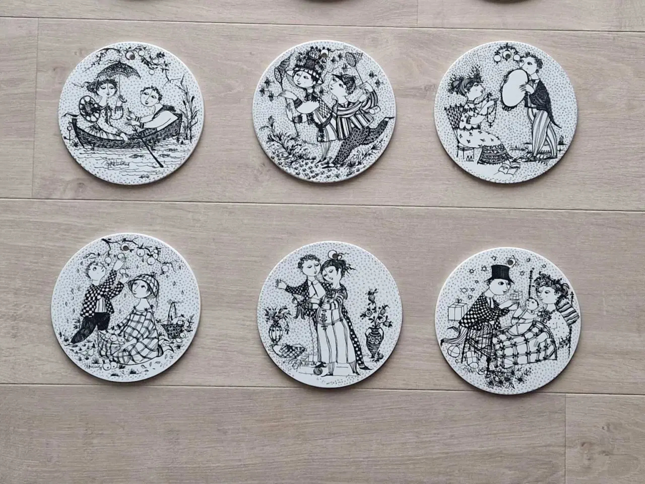 Billede 3 - Bjørn Wiinblad Måneds Platter