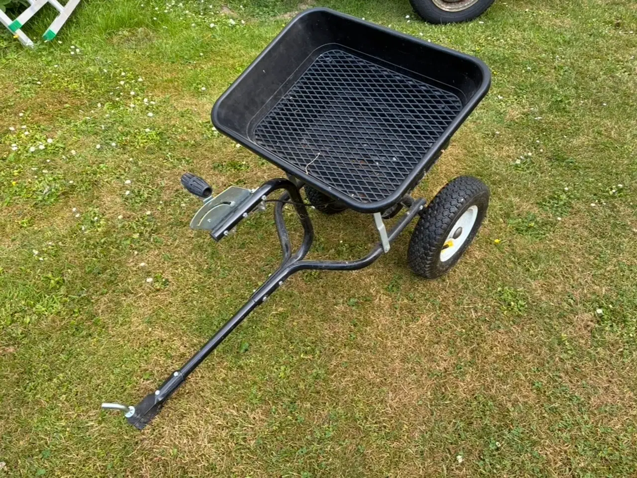Billede 1 - Gødningsspreder til havetraktor 