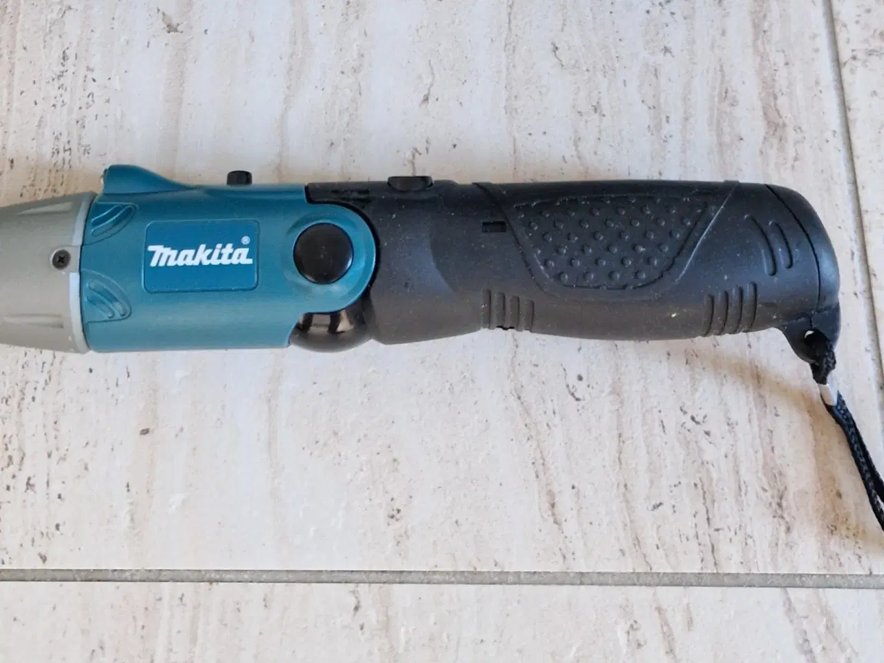 Billede 2 - MAKITA skruetrækker 6722D med batteri og tilbehør