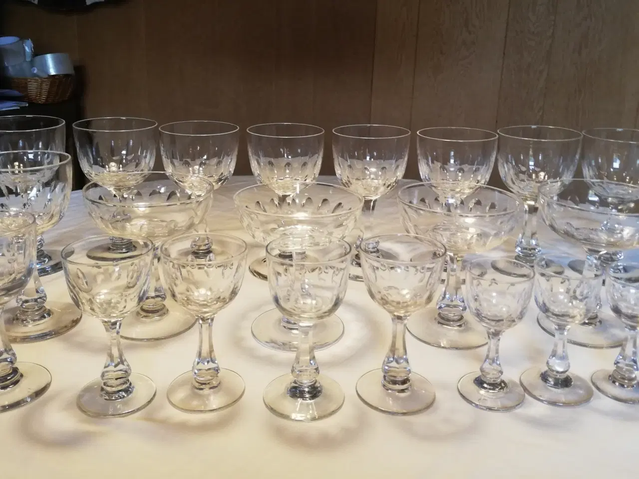Billede 1 - Derby glas rødvin m.m.