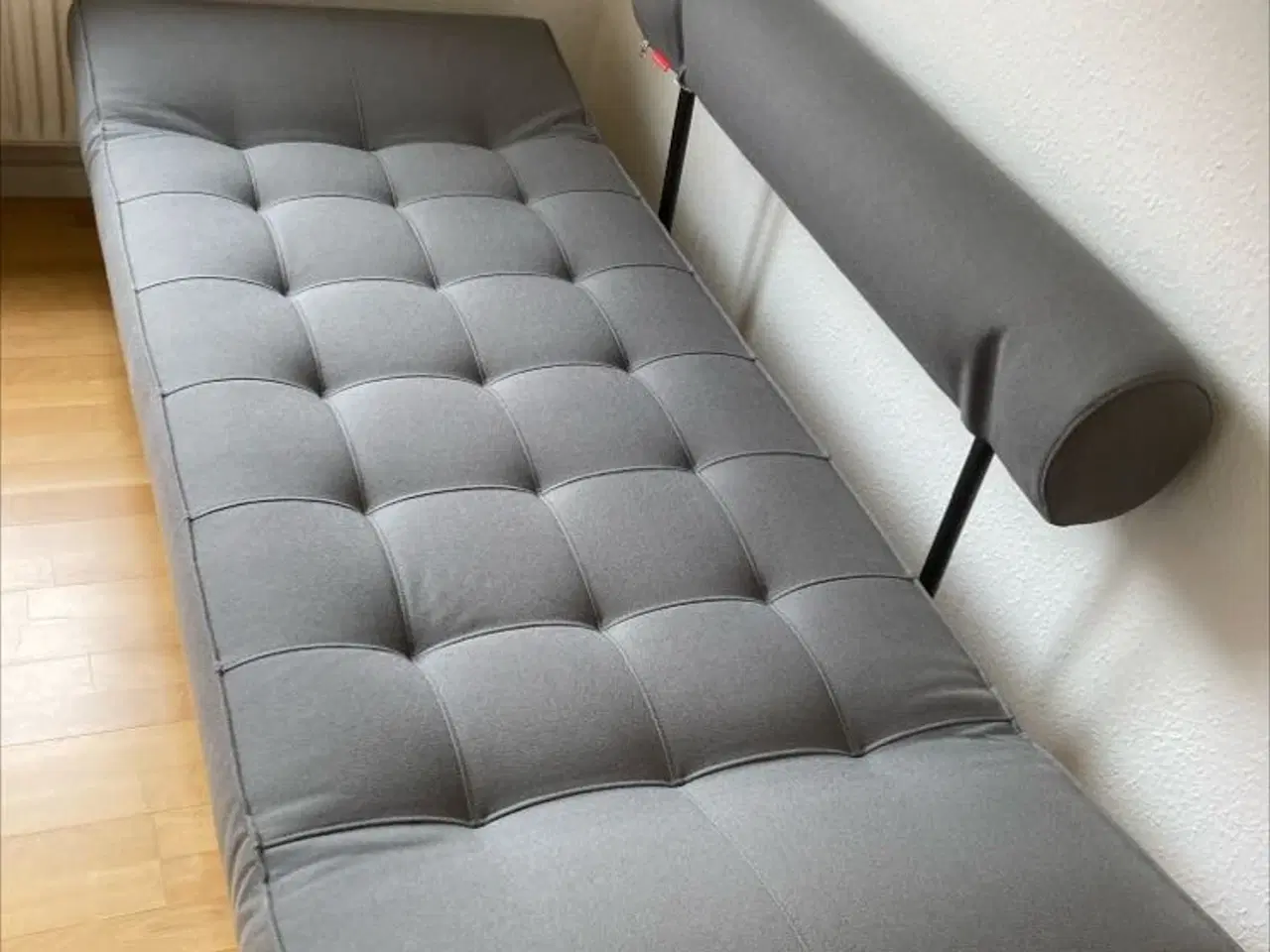 Billede 1 - Sovesofa med gråt stof