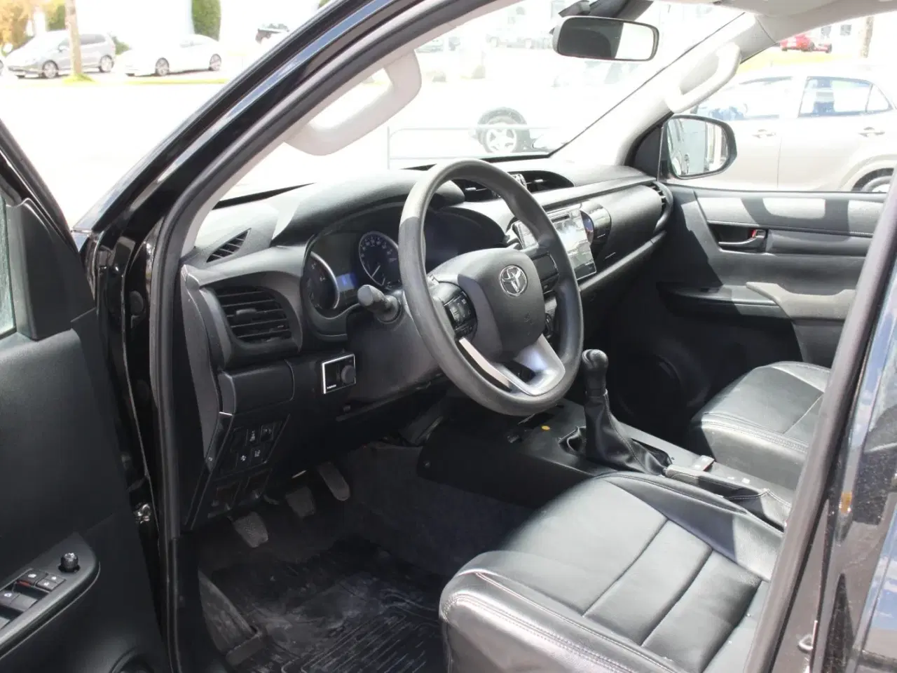 Billede 9 - Toyota HiLux 2,4 D-4D 150 T2 Db.Kab 4x4