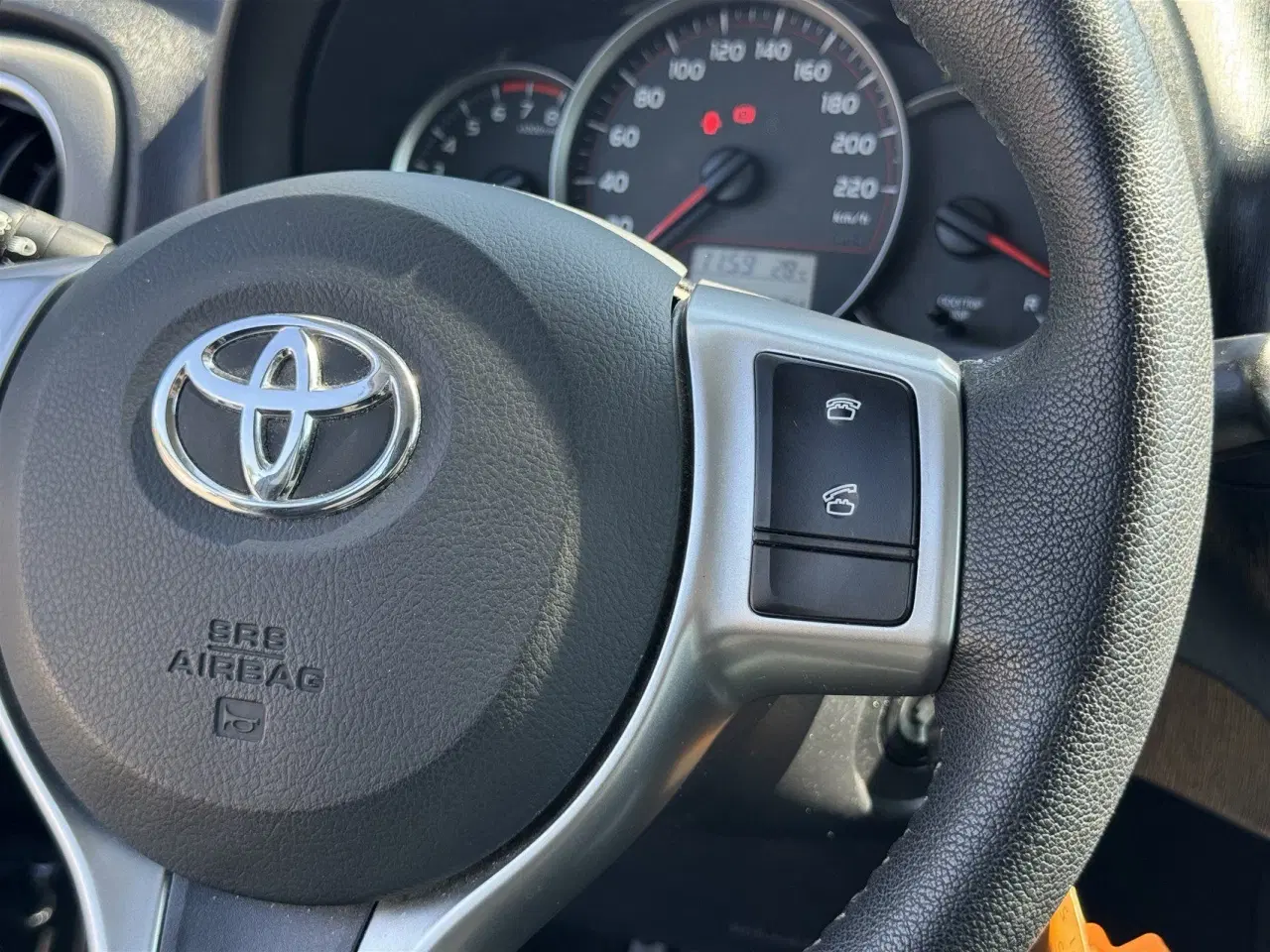 Billede 12 - Toyota Yaris 1,3 man.6, 5D. 99HK 5d