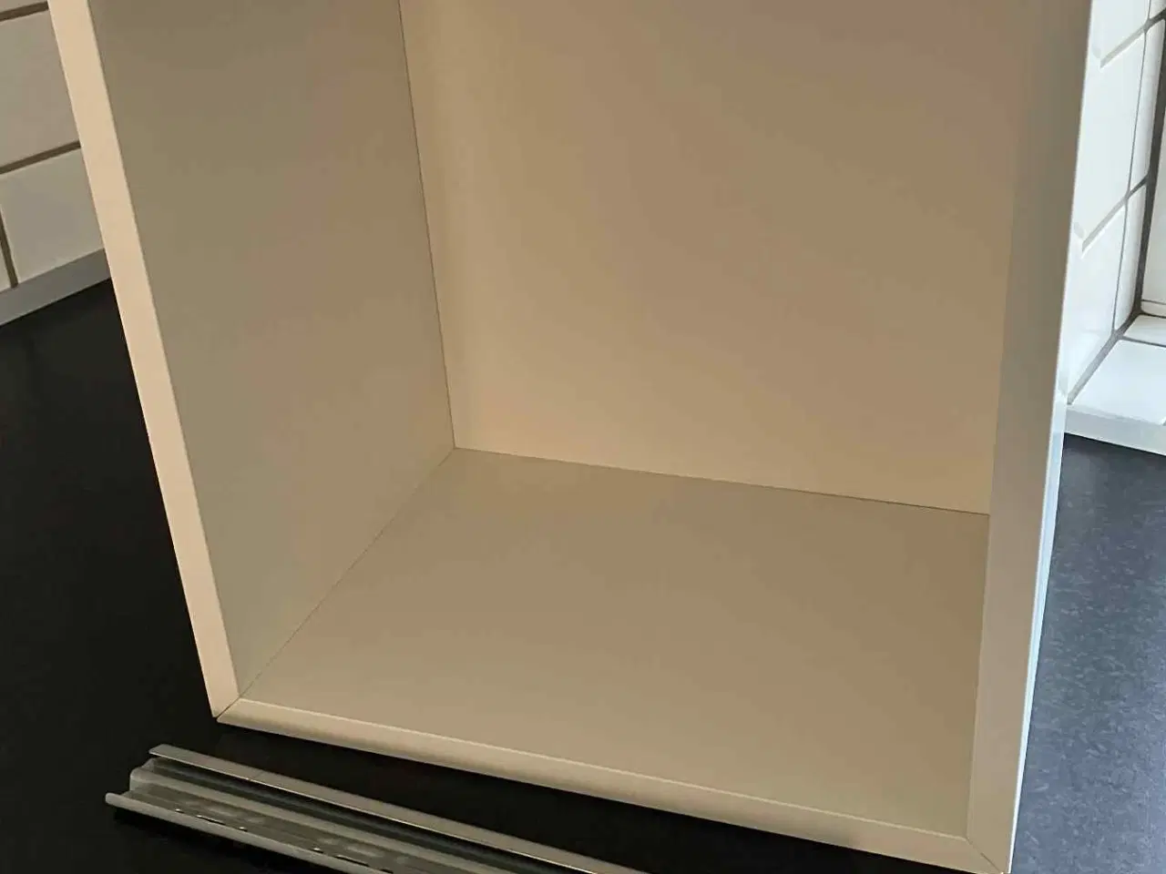 Billede 2 - Eket vægmonteret reol