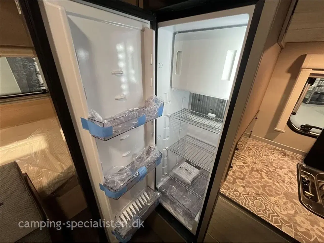 Billede 9 - 2025 - Weinsberg CaraCito 470 QDK   Weinsberg CaraCito 470 QDK model 2025 - kan ses nu hos Camping-Specialisten.dk - inkl. Enduro mover monteret.