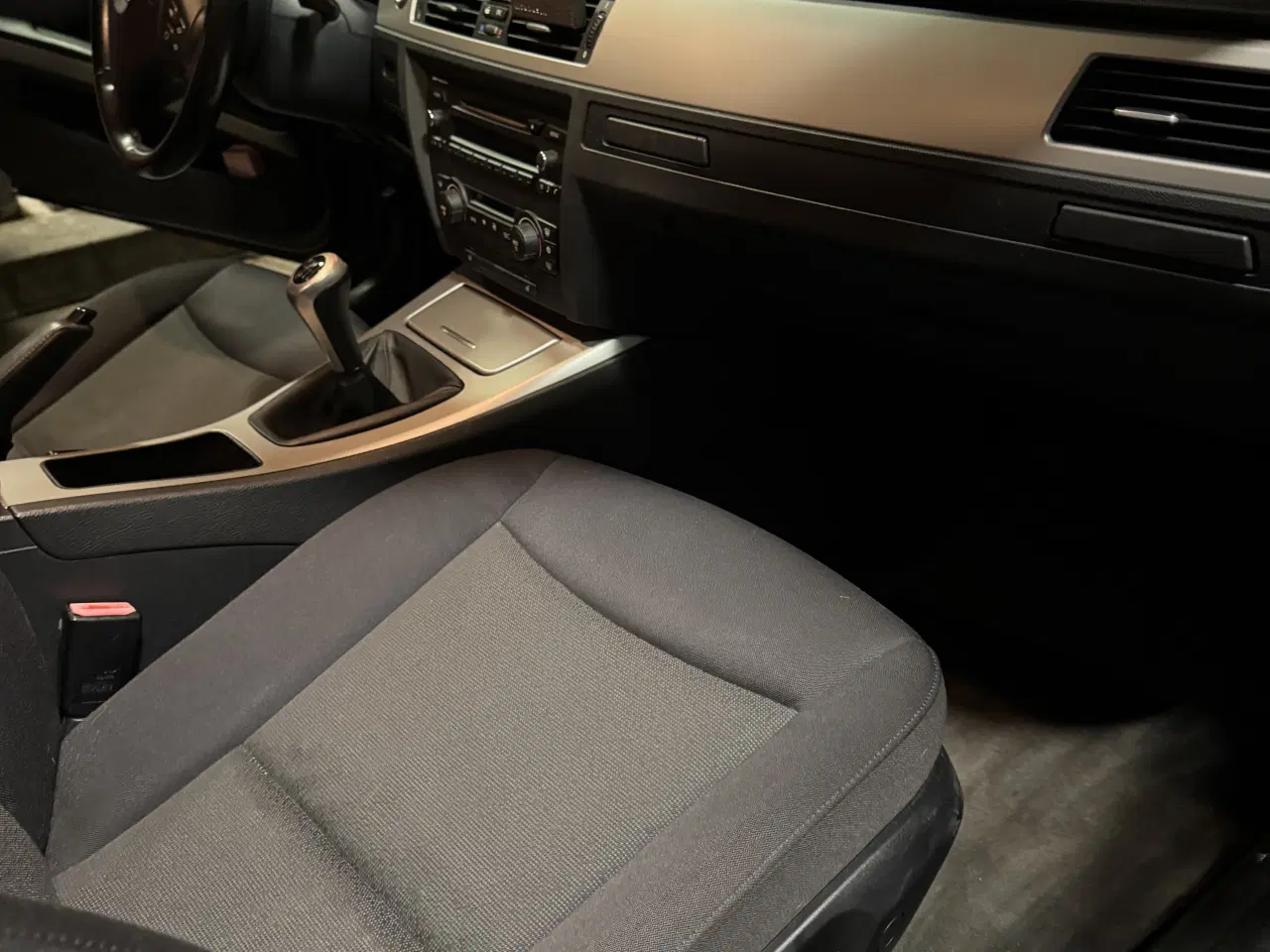 Billede 10 - Bmw e90 320 rigtigt billig ift til hvor fin den er