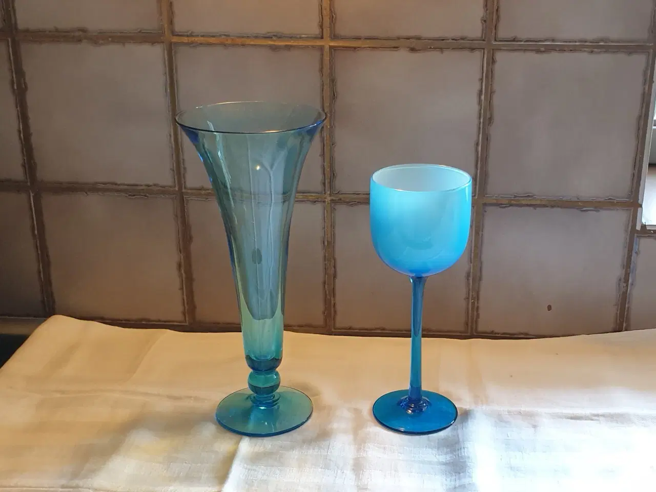 Billede 1 - Vaser  & askebæger/skål glas SE 2 fotos