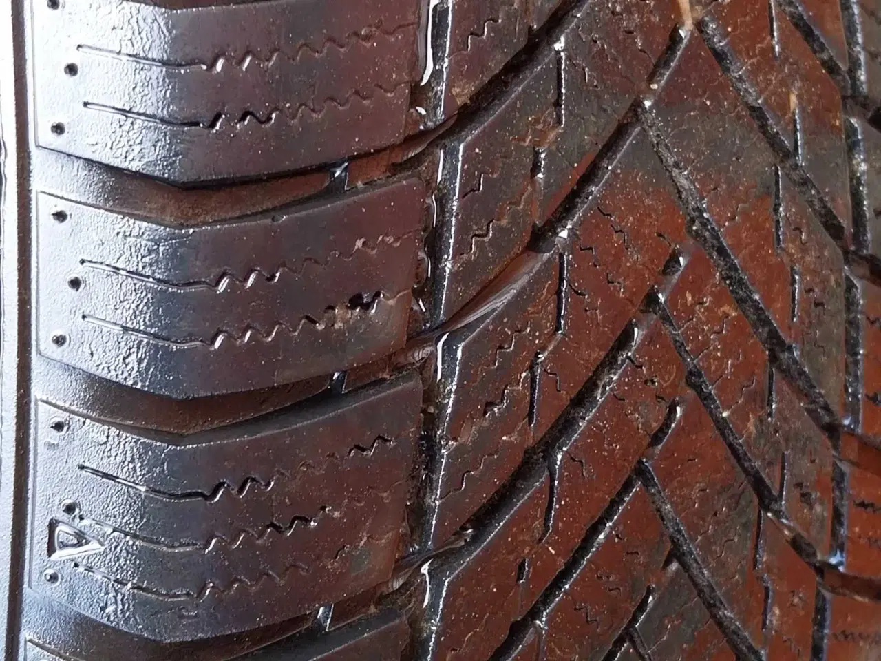 Billede 3 - 2. Stk alufælge sælges