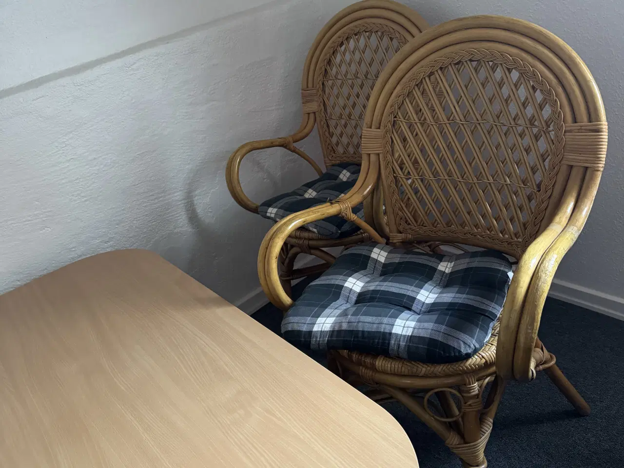 Billede 2 - Bord og stole