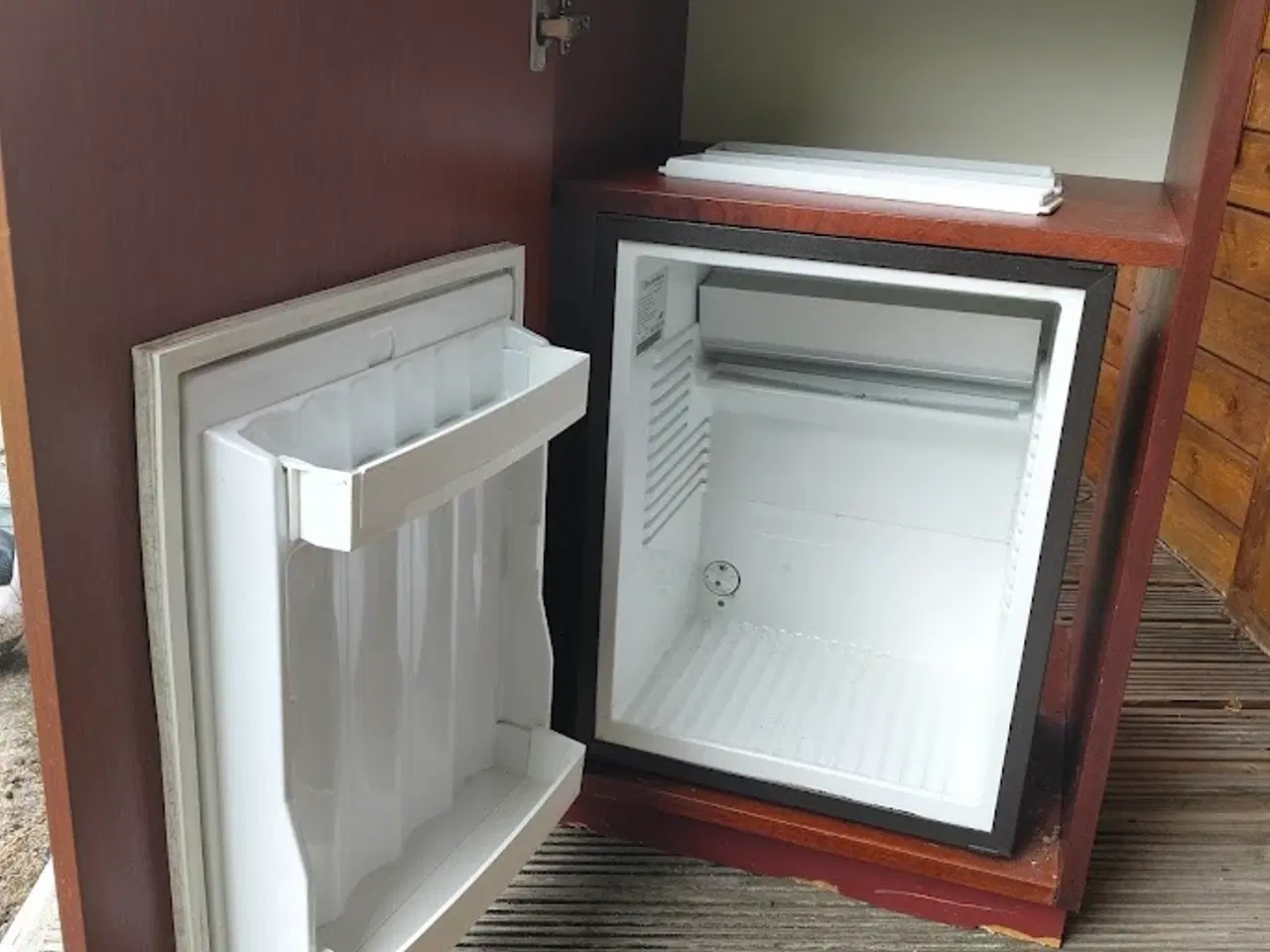Billede 1 - Minibar - Køleskab