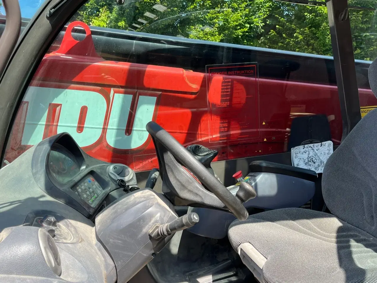 Billede 6 - Manitou MT 1840 A Comfort står rigtig pænt med få timer.