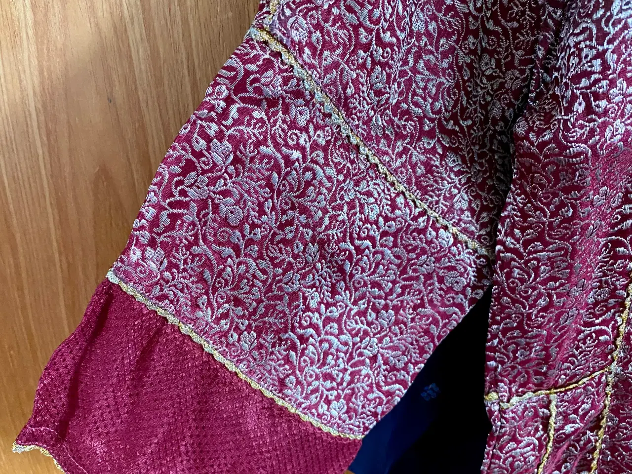 Billede 3 - Kjoler i silke og brokade silke i One size