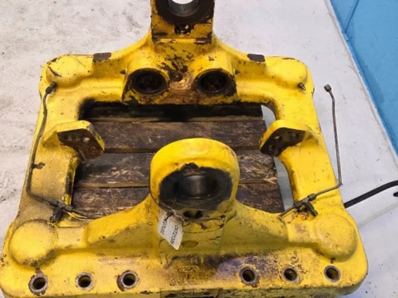 Billede 15 - New Holland LB115B Beslag 87356803