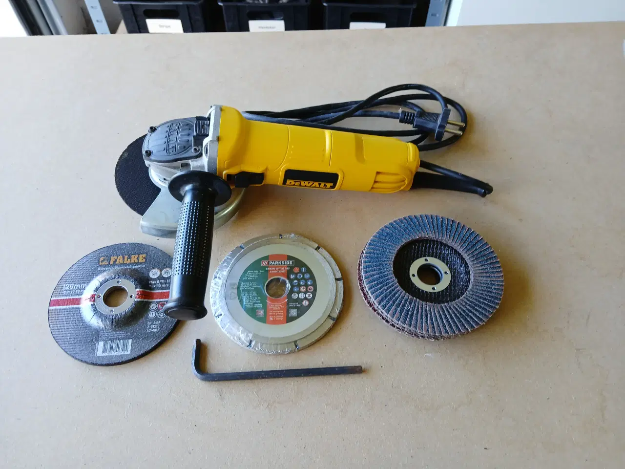 Billede 1 - Dewalt Vinkelsliber 800W