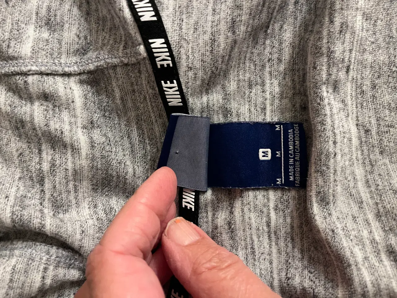 Billede 2 - Nike hættetrøje