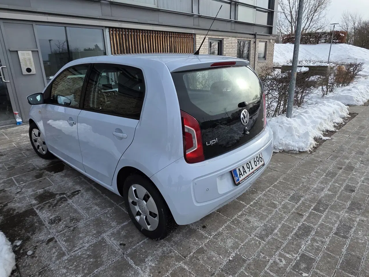 Billede 4 - VW Up! High Up 2013 – Velholdt & Nysynet (Februar 