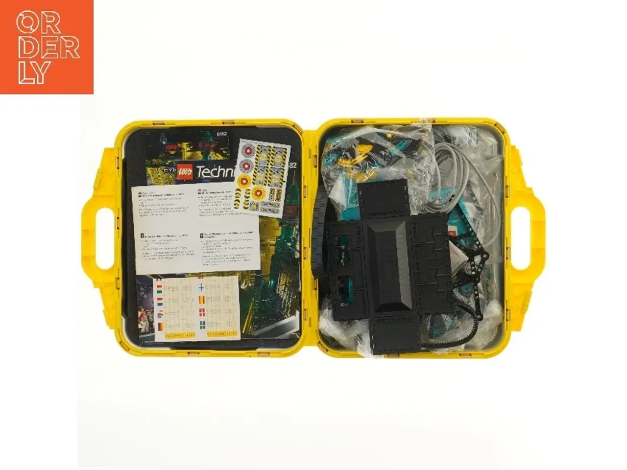 Billede 2 - LEGO Technic Cybermaster sæt fra LEGO (str. 38x37x12 cm)