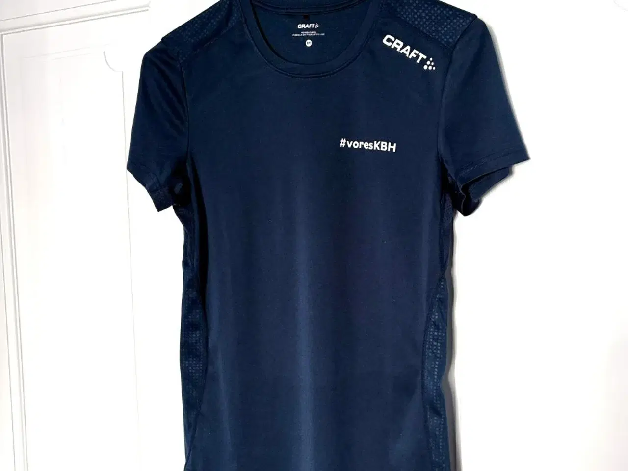 Billede 1 - Løbetrøje - fitnessbluse - #voresKBH