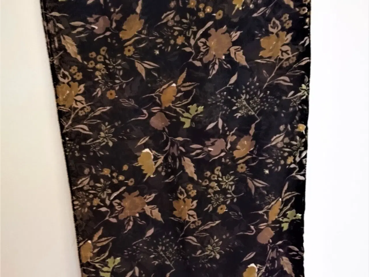 Billede 1 - Tørklæde - str. 34 x 160 cm