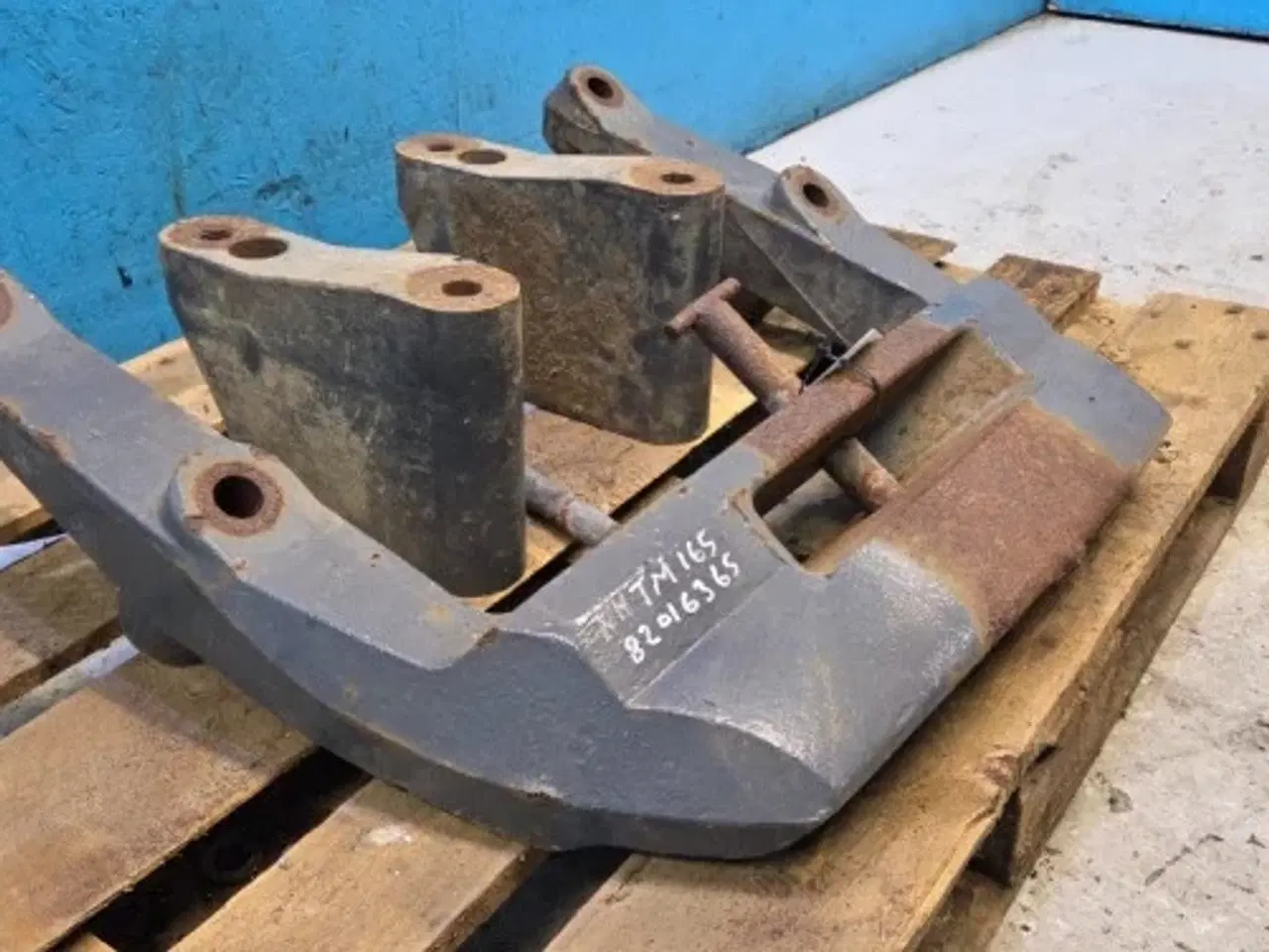 Billede 15 - New Holland TM 165 Vægtklods Sæt 82016365