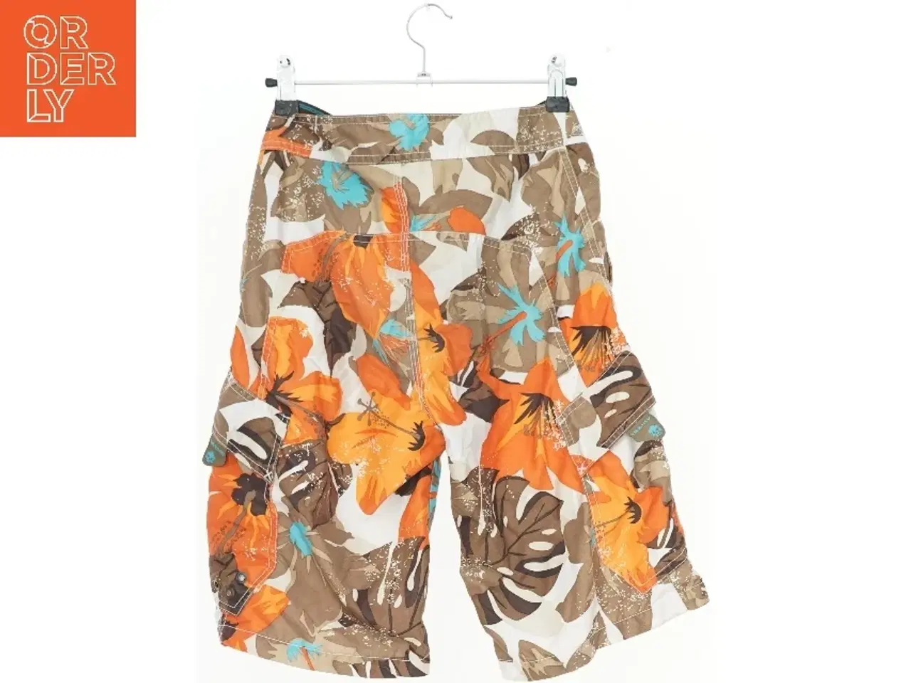 Billede 2 - Blomstret shorts fra H&M (str. 140)