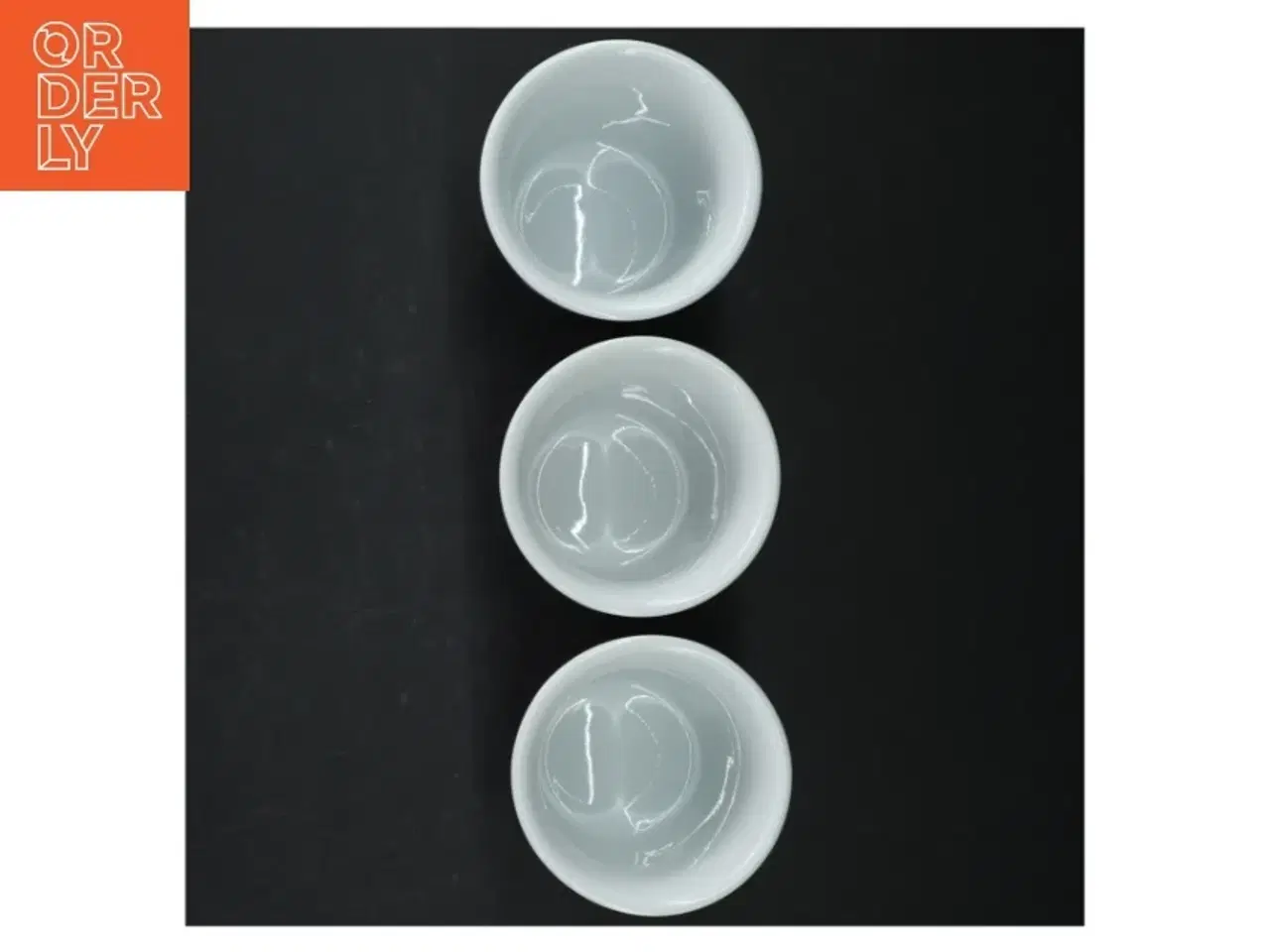Billede 2 - Designer porcelænskopper (str. H. 9,5 cm. ø. 8 cm)