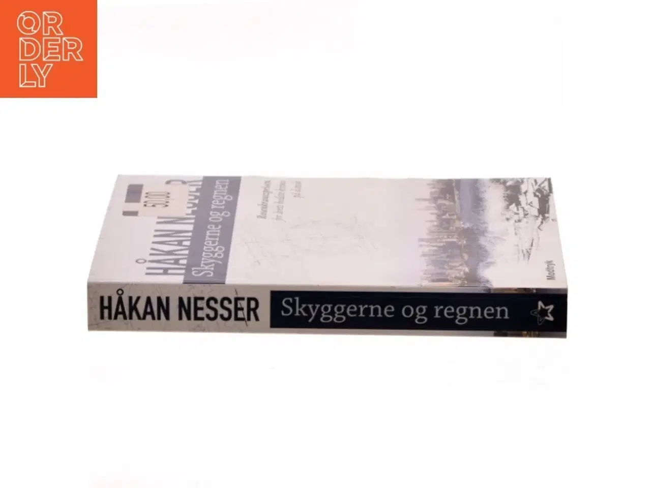 Billede 2 - Skyggerne og regnen af Håkan Nesser (Bog)