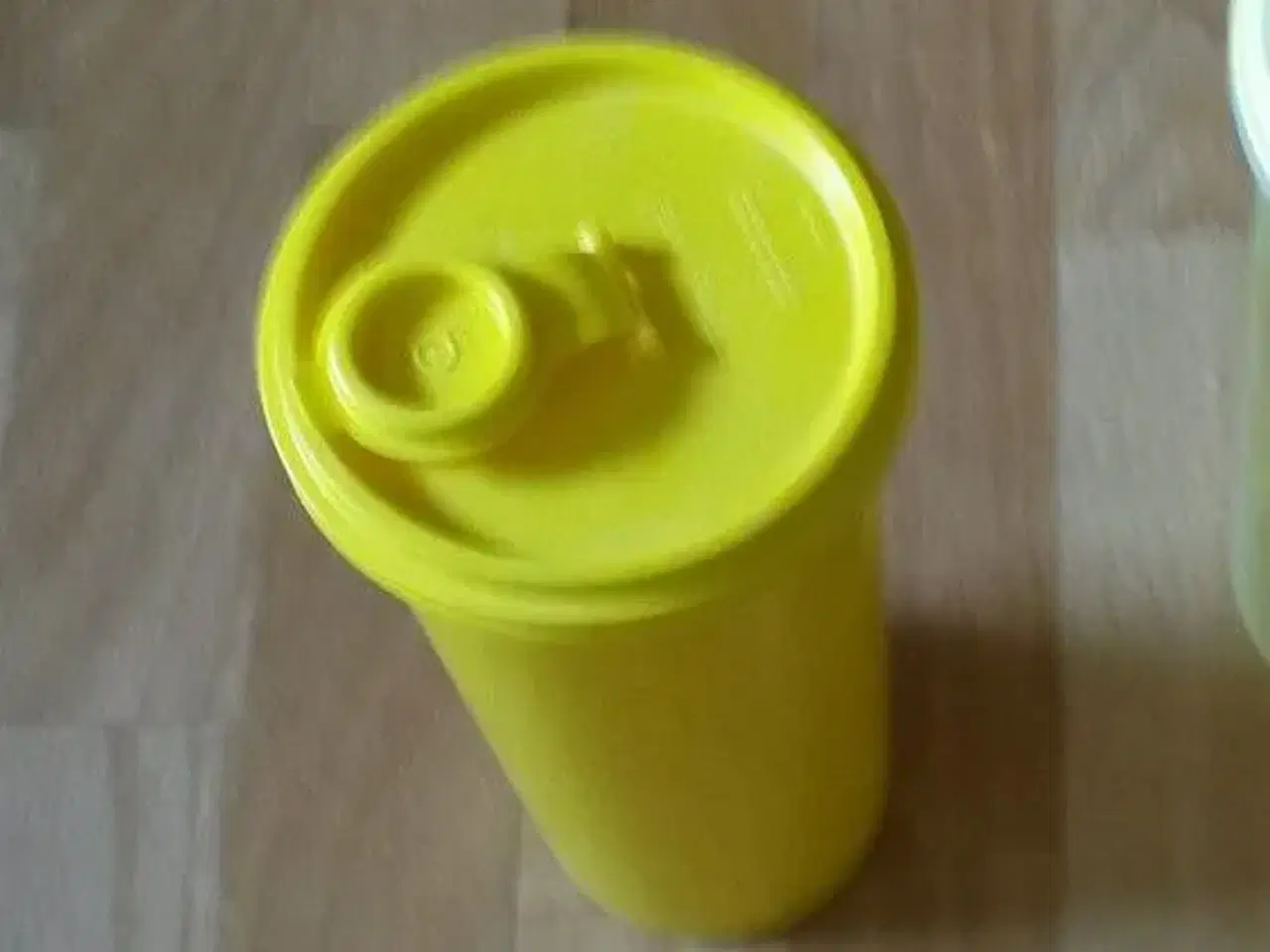 Billede 1 - Retro Tupperware kande rund med låg