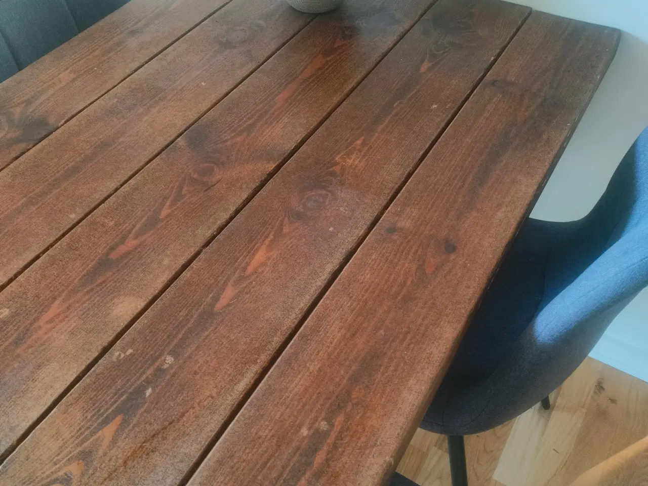 Billede 3 - Spisebord med stole